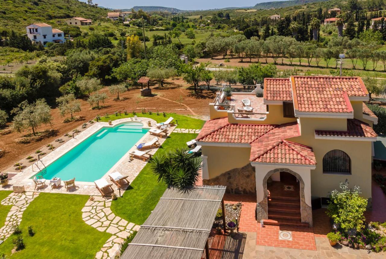 Villa Saige , Piscina Ad Uso Esclusivo, Con Idromassaggio Alghero Bagian luar foto