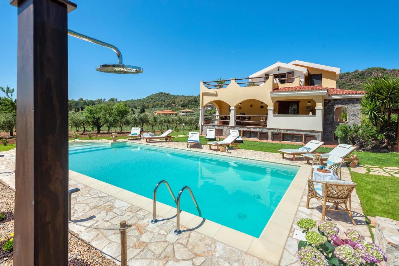 Villa Saige , Piscina Ad Uso Esclusivo, Con Idromassaggio Alghero Bagian luar foto