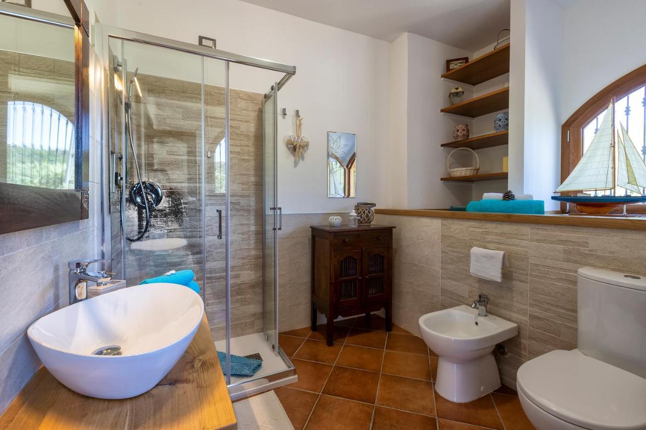 Villa Saige , Piscina Ad Uso Esclusivo, Con Idromassaggio Alghero Bagian luar foto