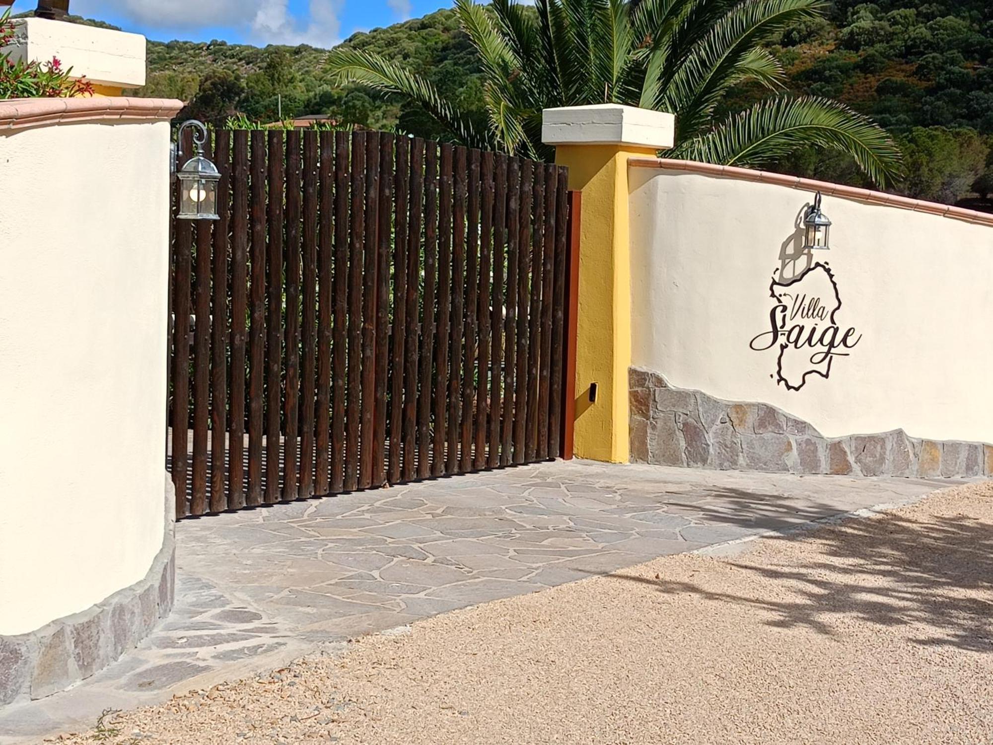 Villa Saige , Piscina Ad Uso Esclusivo, Con Idromassaggio Alghero Bagian luar foto